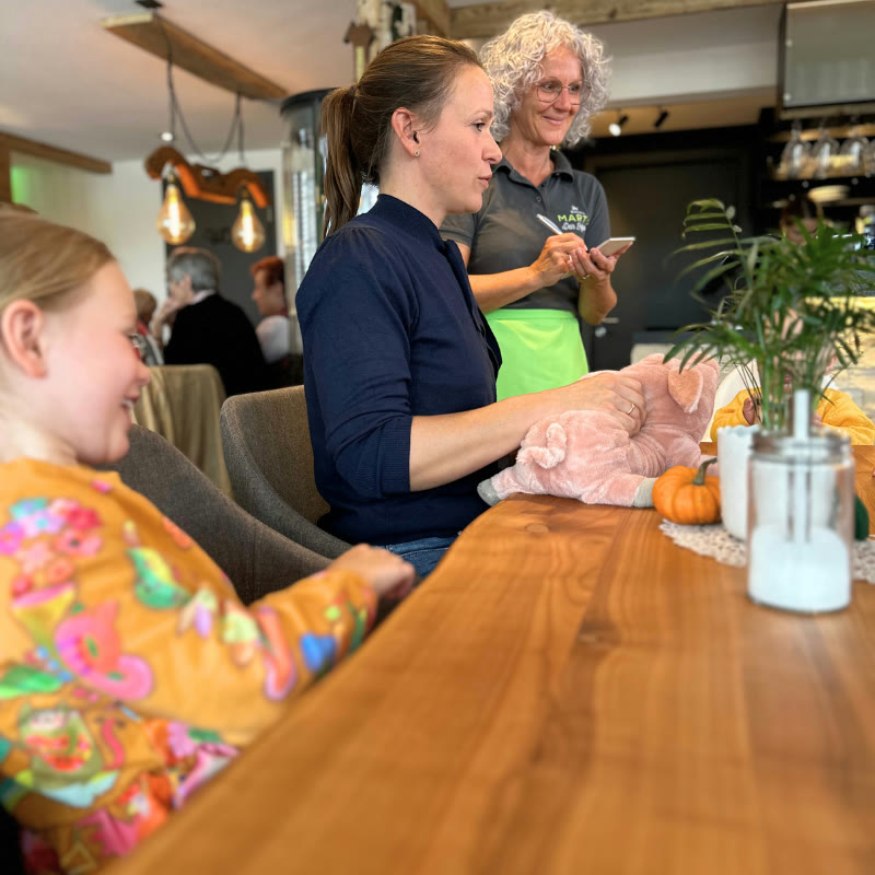 Familienfeier im Hofcafé